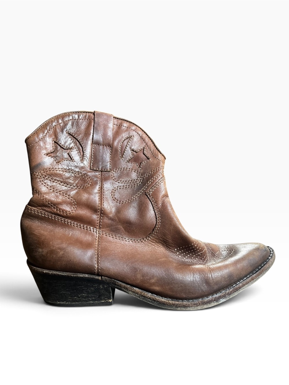 US 7.5 Zigi Soho Distressed Heel Brown Leather Western Ankle Cowgirl Boots